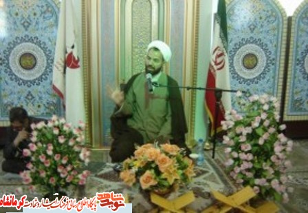 ایثارگران الگوی بی بدیل جامعه هستند