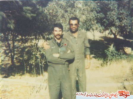 شهیددر جبهه ها آتش بپا می کرد شهیددر جبهه ها آتش بپا می کرد