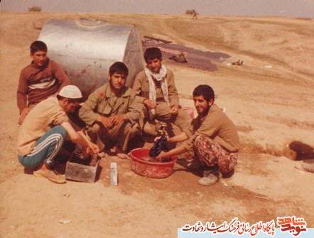 نگاهی کوتاه به زندگی نامه شهیدعلی معطری نگاهی کوتاه به زندگی نامه شهیدعلی معطری