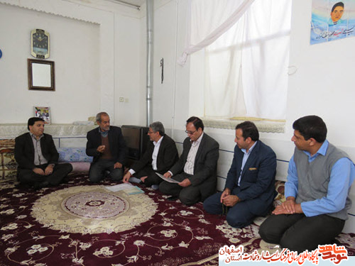 گلزار شهدا ،اسناد شهدا وبرنامه های فرهنگی شهرستان کوهپایه توسط معاونت فرهنگی مورد بازدید قرارگرفت