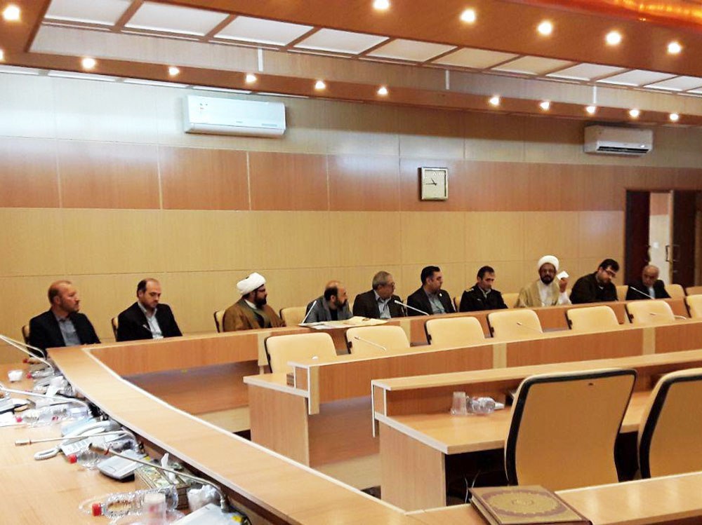 تشریح برنامه های بزرگداشت آیت الله عبدالحسین دستغیب در شیراز تشریح برنامه های بزرگداشت آیت الله عبدالحسین دستغیب در شیراز