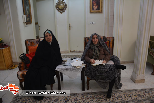 گفتگوی اختصاصی نویدشاهد البرز با مادر شهید پاسدار « داوود امیری» / قولی که به آن عمل نشد گفتگوی اختصاصی نویدشاهد البرز با مادر شهید پاسدار « داوود امیری» / قولی که به آن عمل نشد