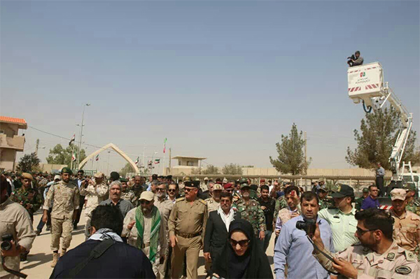 پیکر مطهر ۶۰ شهید دفاع مقدس وارد کشور شد + عکس