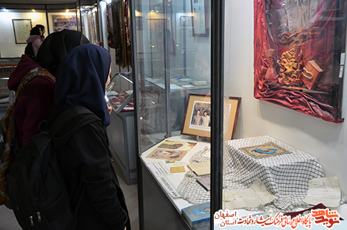 بازدید دانش آموزان دبیرستان جناب از موزه شهدای اصفهان بازدید دانش آموزان دبیرستان جناب از موزه شهدای اصفهان