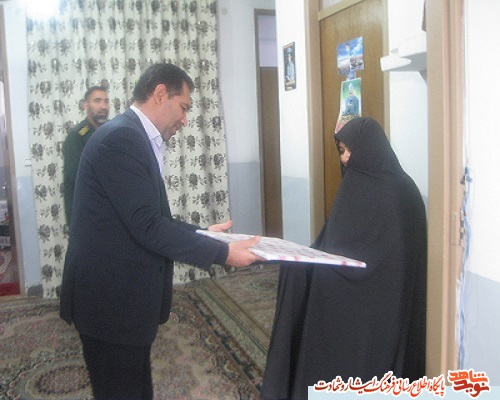 دیدار رئیس بنیاد شهید و امور ایثارگران شهرستان گرمه با همسر شهید دیدار رئیس بنیاد شهید و امور ایثارگران شهرستان گرمه با همسر شهید