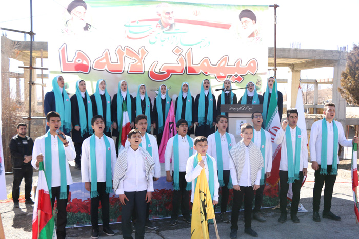 نونهالان شهرکرد با آرمانهای شهدا تجدید پیمان کردند نونهالان شهرکرد با آرمانهای شهدا تجدید پیمان کردند