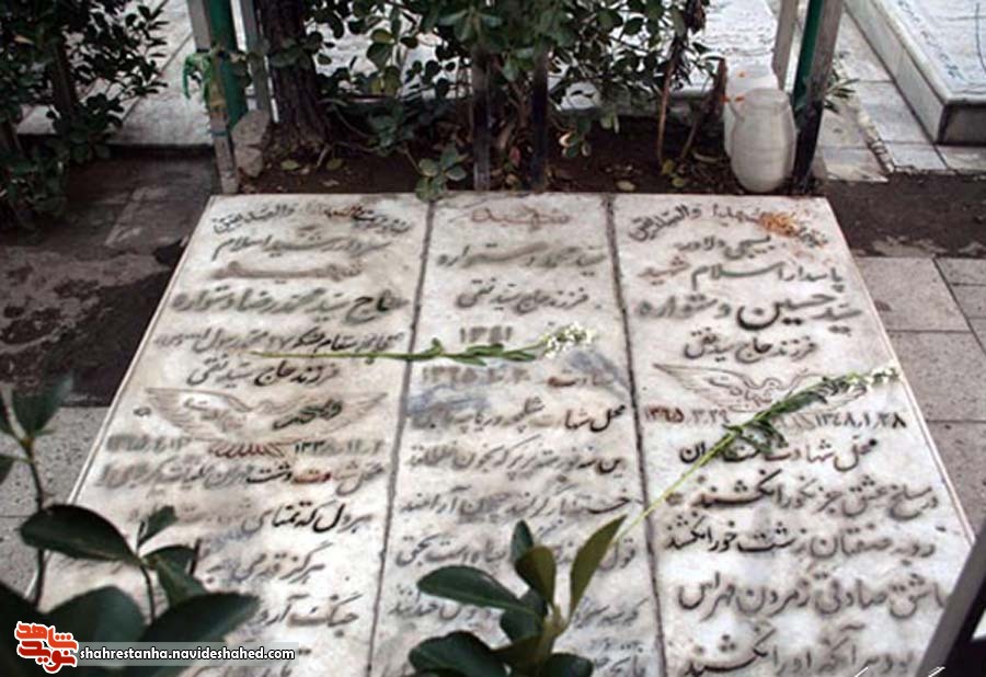 سه شهید؛ سهم خانواده دستواره در یک سال سه شهید؛ سهم خانواده دستواره در یک سال