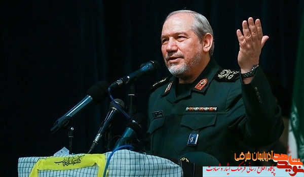 شهید شفیع‌زاده هیچگاه لباس‌ بسیجی را از تن در نمی‌آورد