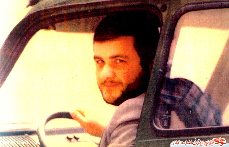 «همیشه در خط امام و اسلام باشید» خط امام تنها خواندن شعار نيست «همیشه در خط امام و اسلام باشید» خط امام تنها خواندن شعار نيست