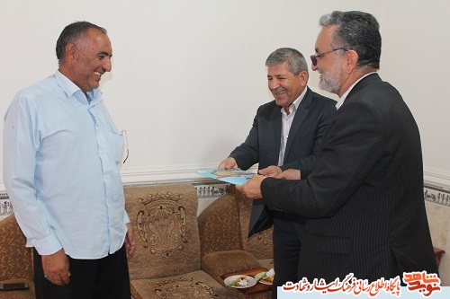 آزادگان زیباترین نماد ایثار و مقاومت هستند