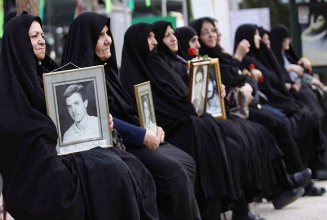 روش تربیتی شهدا را از خاطرات مادران شهدا الگو برداری کنید