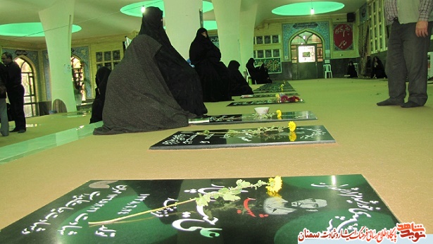 در هفته دفاع مقدس گلزار شهدای مهدیشهر گلباران شد