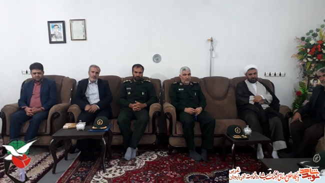 دیدار با خانواده معظم شهدای چالدران دیدار با خانواده معظم شهدای چالدران