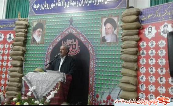 شهدا براى حفظ عقايد و اعتقادات جان خود را نثار کردند شهدا براى حفظ عقايد و اعتقادات جان خود را نثار کردند