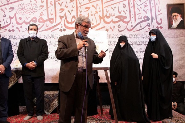 رونمایی متفاوت از یک مادرانه شهید در هیات ثارالله زنجان