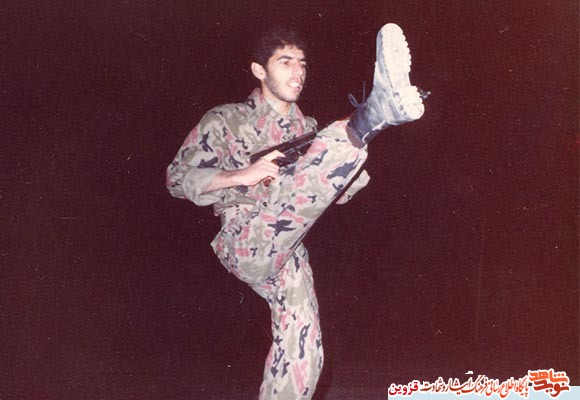 تصاویر منتشر نشده شهید «رضا سیاهکلی‌مرادی»