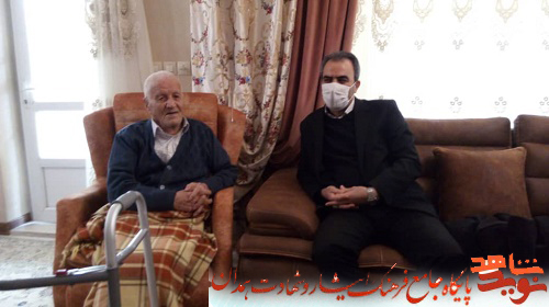 فرماندار همدان با خانواده شهیدان «فتحی» دیدار کرد فرماندار همدان با خانواده شهیدان «فتحی» دیدار کرد
