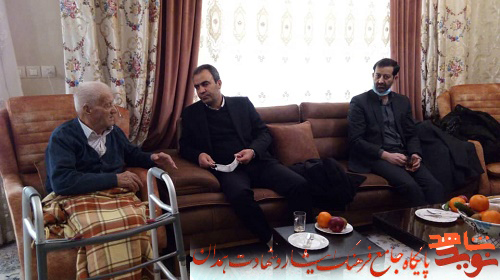 فرماندار همدان با خانواده شهیدان «فتحی» دیدار کرد فرماندار همدان با خانواده شهیدان «فتحی» دیدار کرد