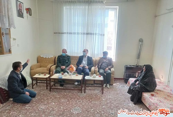 گزارش تصویری/ دیدار با خانواده شهدای شهرستان ابهر