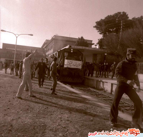 ناگفتههایی از سختیهای رزمندگان در عملیات بیتالمقدس/ از نیش پشههای جنوب اهواز تا نداشتن کوله آرپیجی ناگفتههایی از سختیهای رزمندگان در عملیات بیتالمقدس/ از نیش پشههای جنوب اهواز تا نداشتن کوله آرپیجی