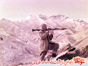 ناگفتههایی از سختیهای رزمندگان در عملیات بیتالمقدس/ از نیش پشههای جنوب اهواز تا نداشتن کوله آرپیجی ناگفتههایی از سختیهای رزمندگان در عملیات بیتالمقدس/ از نیش پشههای جنوب اهواز تا نداشتن کوله آرپیجی