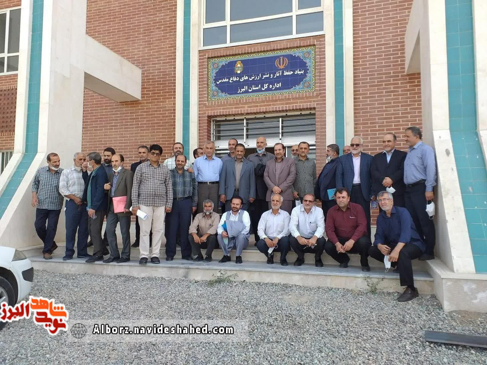 پیشکسوتان لشگر 10 در باغ موزه دفاع مقدس استان البرز گردهم آمدند پیشکسوتان لشگر 10 در باغ موزه دفاع مقدس استان البرز گردهم آمدند