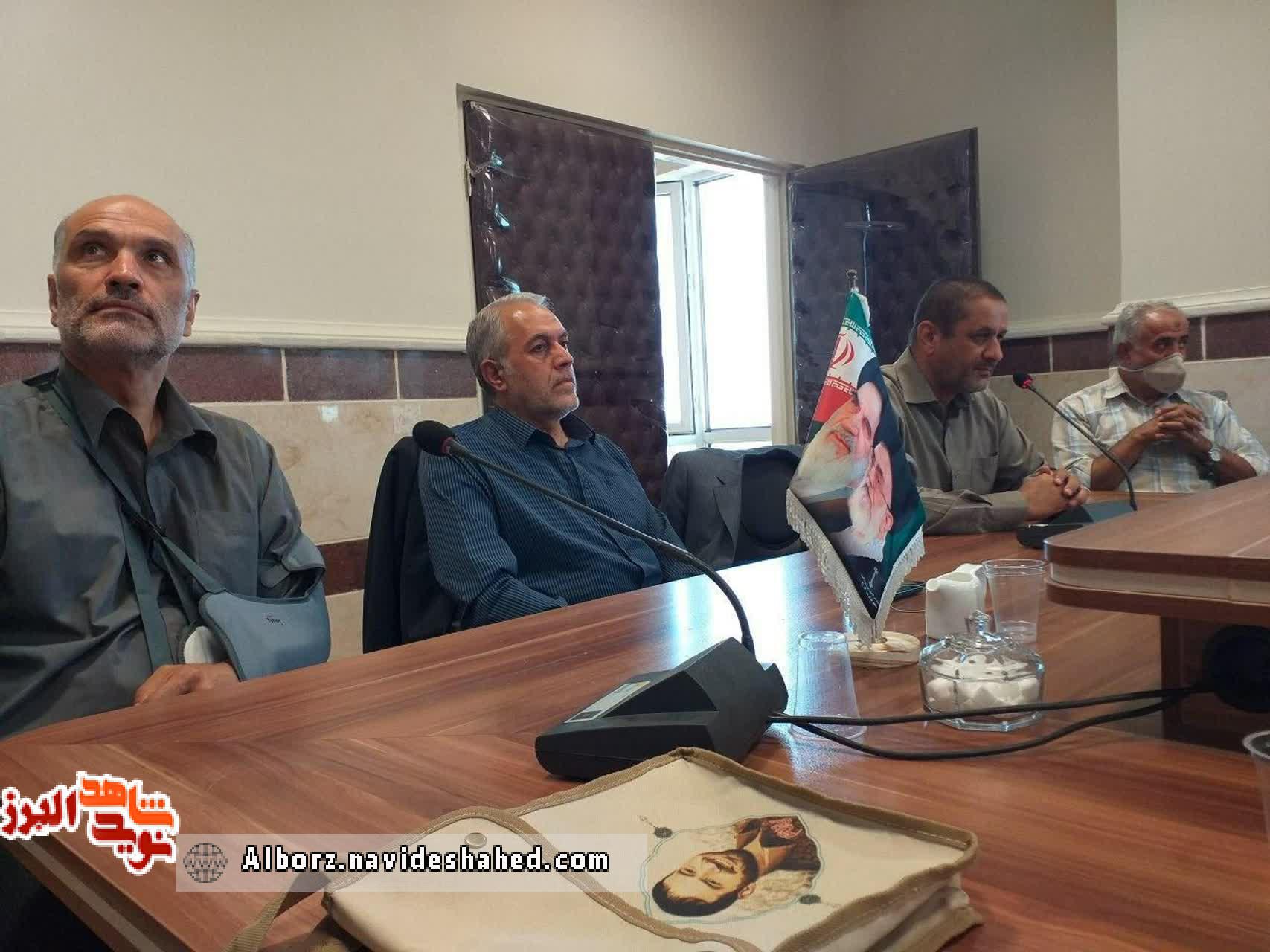 پیشکسوتان لشگر 10 در باغ موزه دفاع مقدس استان البرز گردهم آمدند پیشکسوتان لشگر 10 در باغ موزه دفاع مقدس استان البرز گردهم آمدند