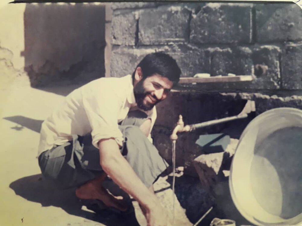 «ایثار» رمز پیروزی با دستان خالی/ منتی برای انجام تکلیف نداریم «ایثار» رمز پیروزی با دستان خالی/ منتی برای انجام تکلیف نداریم