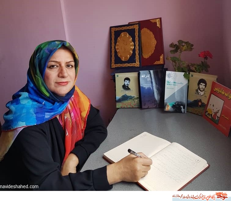 آثارفرهنگی و هنری نقش بسزایی در ترویج فرهنگ ایثار و شهادت دارد آثارفرهنگی و هنری نقش بسزایی در ترویج فرهنگ ایثار و شهادت دارد