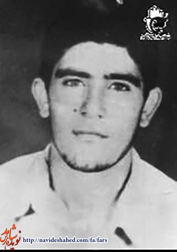 شهید می سوزد تا به مردم روشنایی دهد شهید می سوزد تا به مردم روشنایی دهد