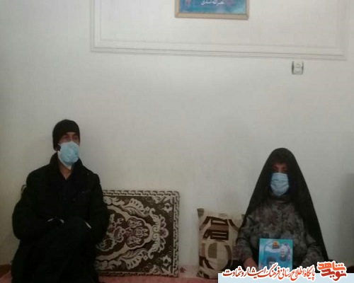 دیدار رئیس بناد شهید و امور ایثارگران شهرستان گرمه با مادر شهید« نصر اله اسدی» دیدار رئیس بناد شهید و امور ایثارگران شهرستان گرمه با مادر شهید« نصر اله اسدی»