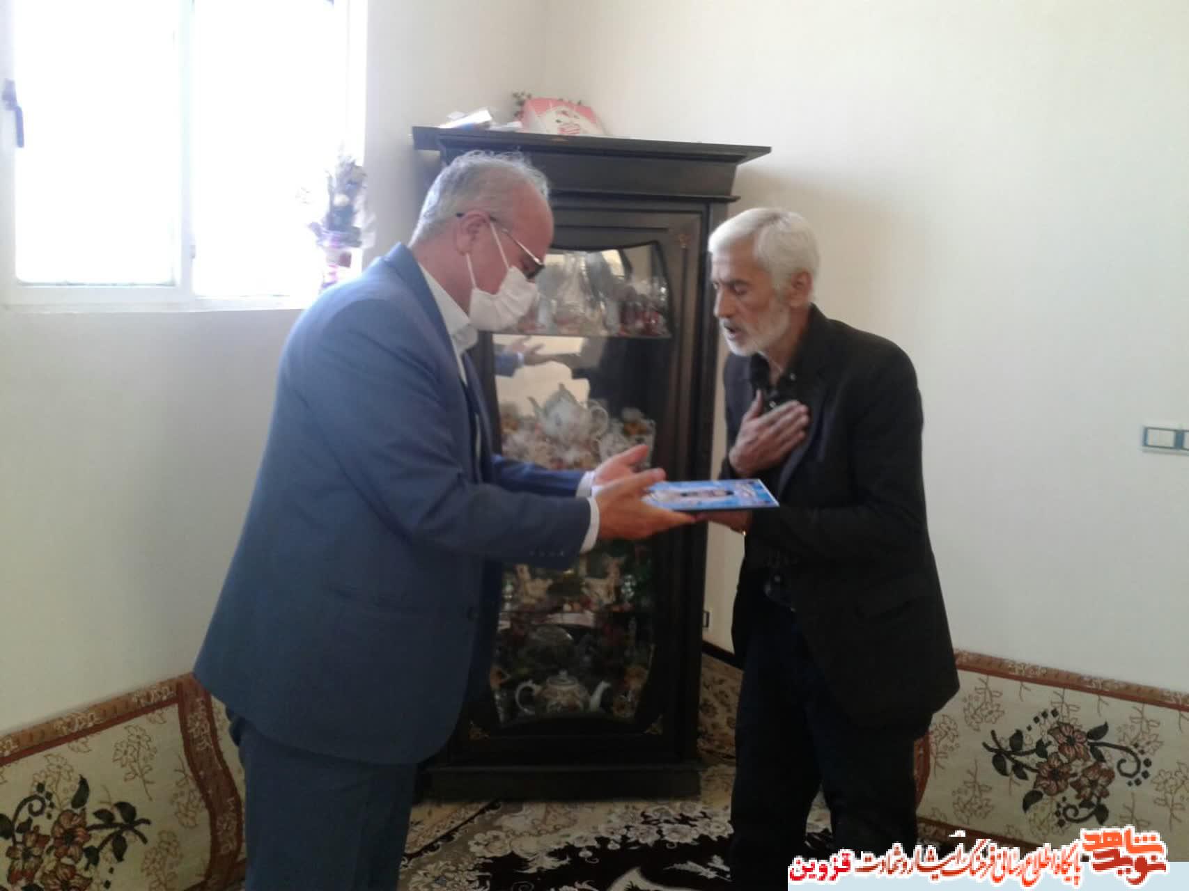 سیره و منش والدین شهدا باید سرلوحه زندگی جوانان باشد سیره و منش والدین شهدا باید سرلوحه زندگی جوانان باشد