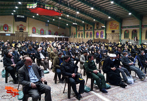 رونمایی از کتاب های «شاهد سوم» و «خط‌شکن» در گردهمایی رزمندگان گردان خط‌شکن