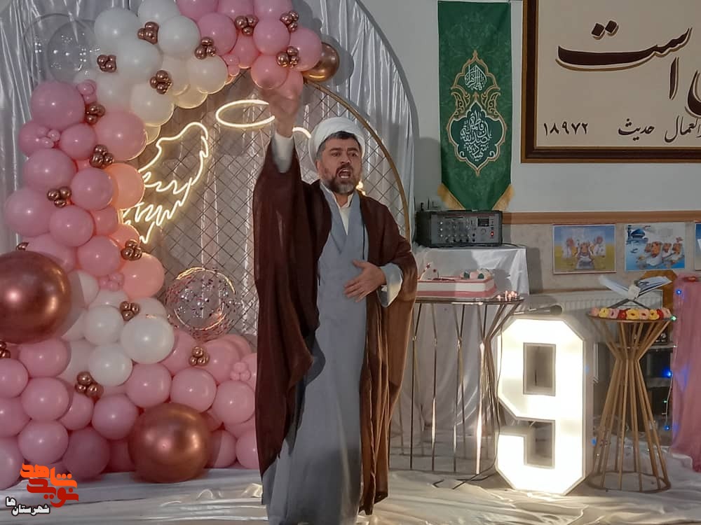 جشن تکلیف دانش آموزان شاهد و ایثارگر در اسلامشهر برگزار شد