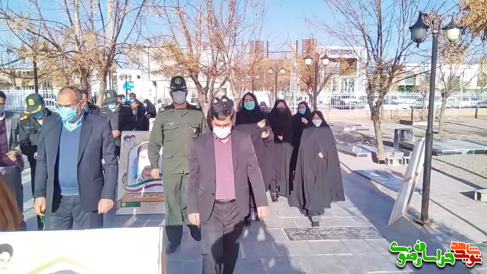 غبار روبی مزار مطهر شهیده در خلیل آباد
