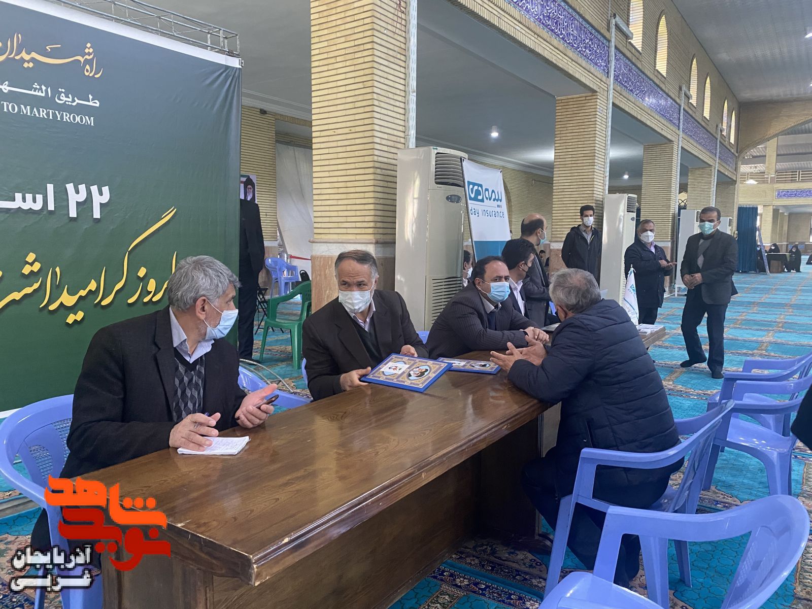برپایی میز خدمت بنیاد شهید و امور ایثارگران آذربایجان غربی در مصلای ارومیه برپایی میز خدمت بنیاد شهید و امور ایثارگران آذربایجان غربی در مصلای ارومیه