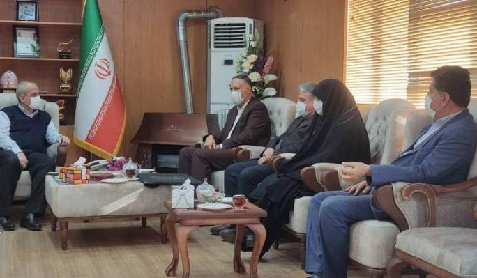 شهدا تا ابد در متن زندگی ما و جامعه نقش آفرینی میکنند شهدا تا ابد در متن زندگی ما و جامعه نقش آفرینی میکنند