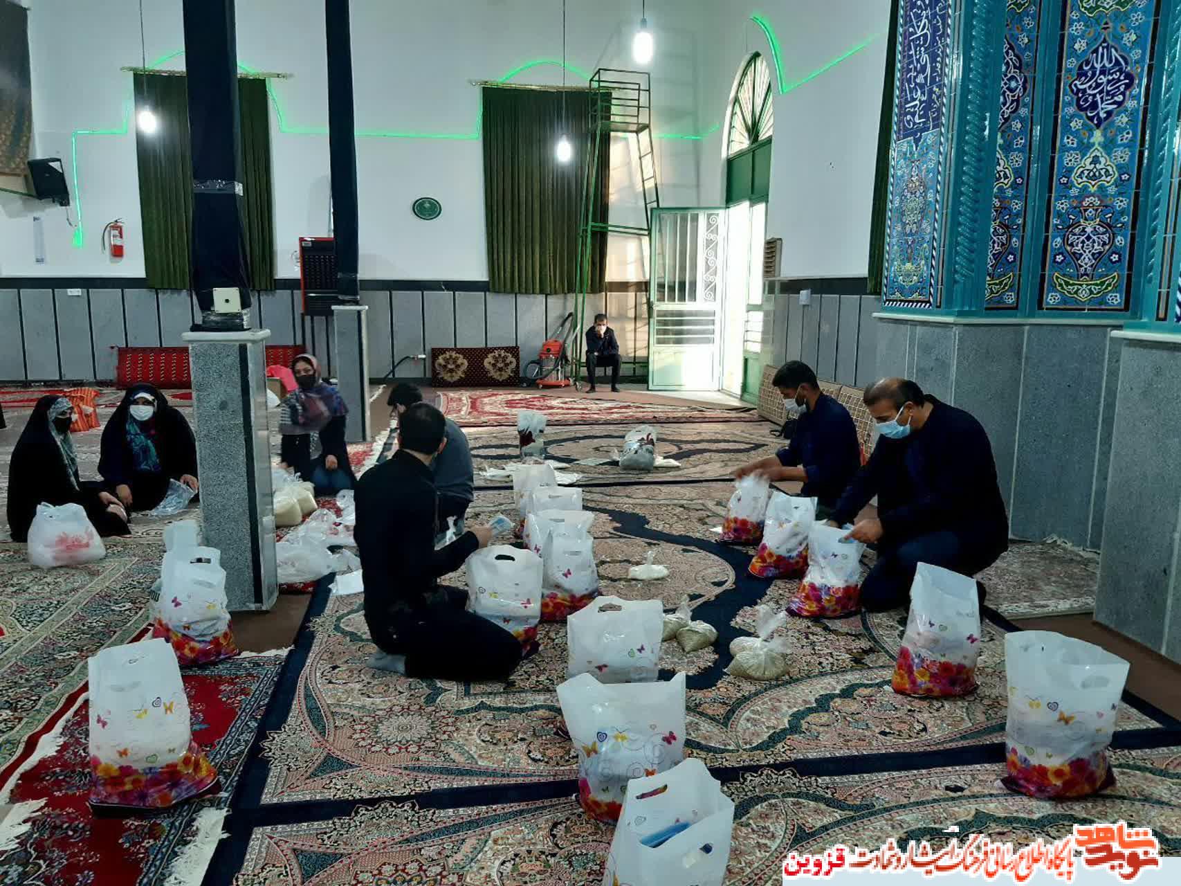 مردم روستای باورس به نیازمندان کمک کردند