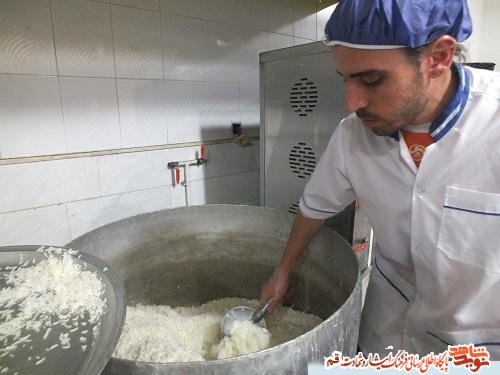 رزمایش همدلی علی یاوران در هیات فاطمیون قم برگزار می شود