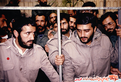 ممنوع بودن برگزاری مراسمهای مذهبی در دوران اسارت| کتک خوردن اسرا به جرم گریه کردن در روضه! ممنوع بودن برگزاری مراسمهای مذهبی در دوران اسارت| کتک خوردن اسرا به جرم گریه کردن در روضه!