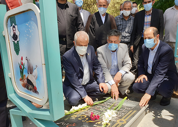 گزارشی از برنامه های رییس بنیاد شهید و امور ایثارگران در سفر به اصفهان گزارشی از برنامه های رییس بنیاد شهید و امور ایثارگران در سفر به اصفهان
