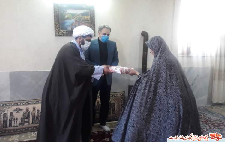 خدمت به ایثارگران توفیق عظیم و الهی است