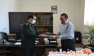نقش فرهنگیان لرستانی در دوران دفاع مقدس مورد بررسی قرار می گیرد