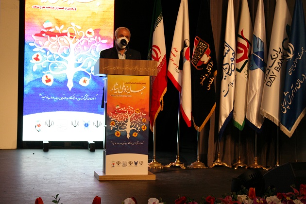 مهندس اوحدی: نخبگان شاهد و ایثارگر آینده‌سازان کشور هستند