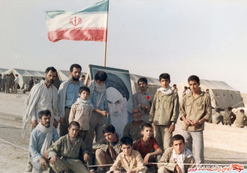 خاطرات / مگه مادر نداری؟ چرا نمی‌آی خانه؟