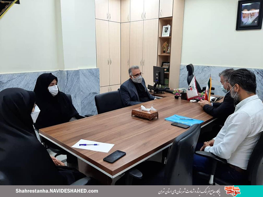 خاطرات شفاهی والدین شهدای شهرستان فیروزکوه ثبت و ضبط می‌شود