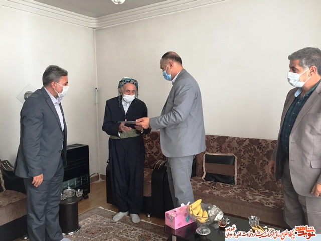 شهدا ثمره زندگی خود را در راه اعتلای اسلام، فدا کردند