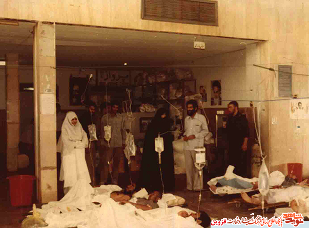 عراقی‌ها از زنان چادری ایرانی می‌ترسیدند/ چادرم مانع اصابت گلوله شد!