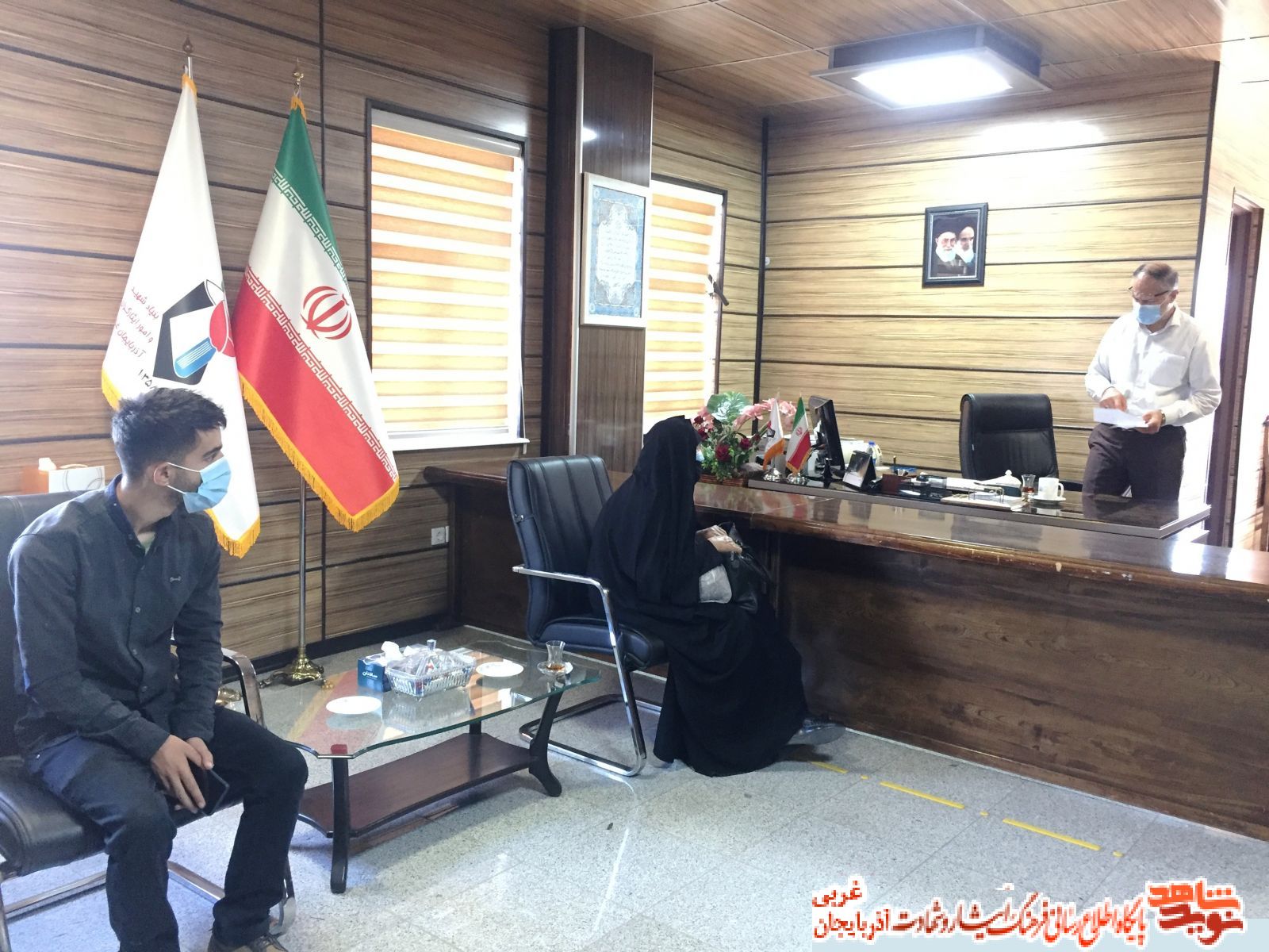 حمایت از ایثارگران و خانواده های آنان وظیفه مسئولین است حمایت از ایثارگران و خانواده های آنان وظیفه مسئولین است