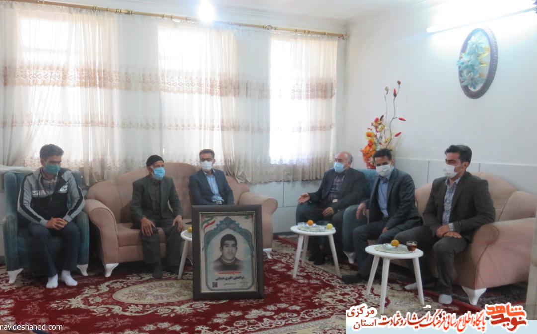 دیدار با خانواده شهدای ورزشکار شهرستان خنداب
